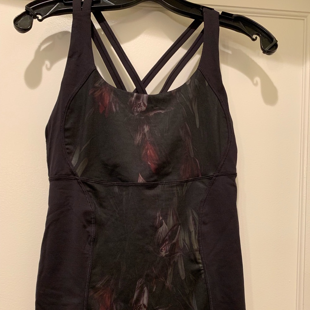 Lululemon workout tank top